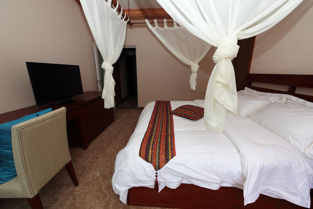 Panshan Tingquan Tuwo Holiday Resort Leshan Rom bilde