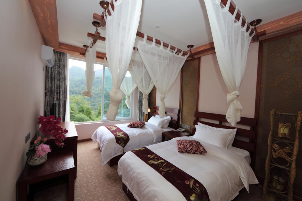 Panshan Tingquan Tuwo Holiday Resort Leshan Rom bilde