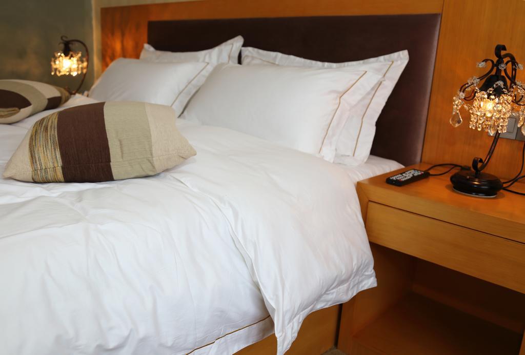 Panshan Tingquan Tuwo Holiday Resort Leshan Rom bilde