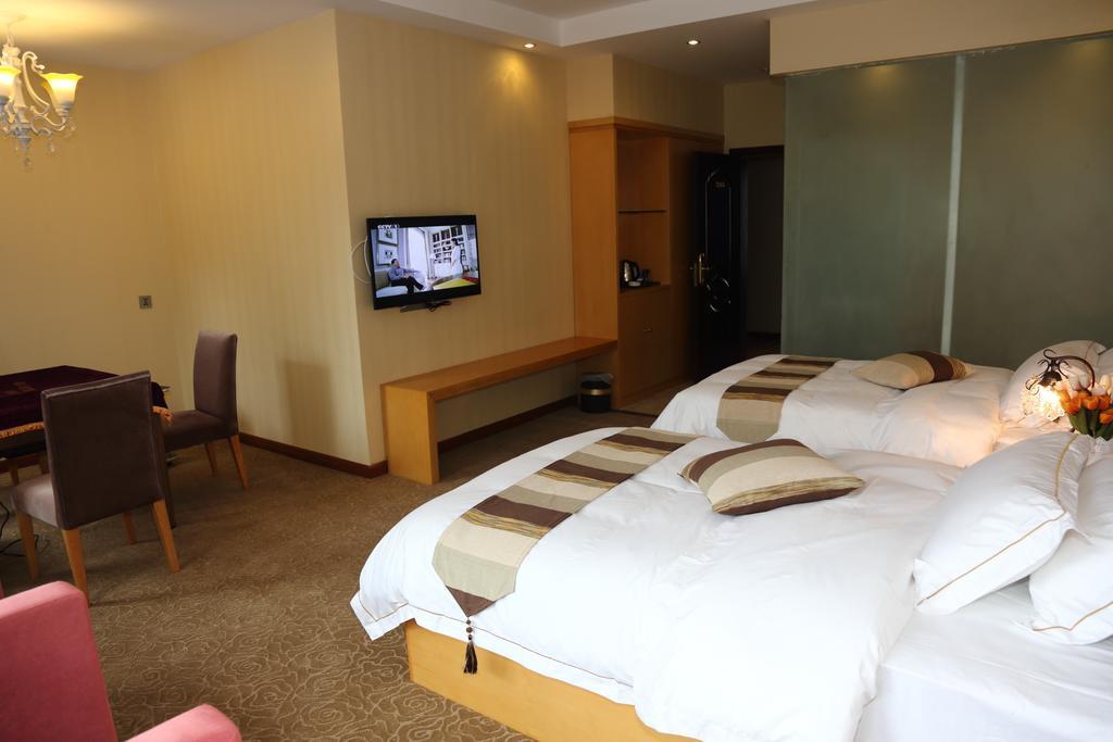 Panshan Tingquan Tuwo Holiday Resort Leshan Rom bilde